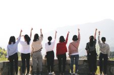 剪刀手女子天團