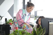 小主，給您滿上了